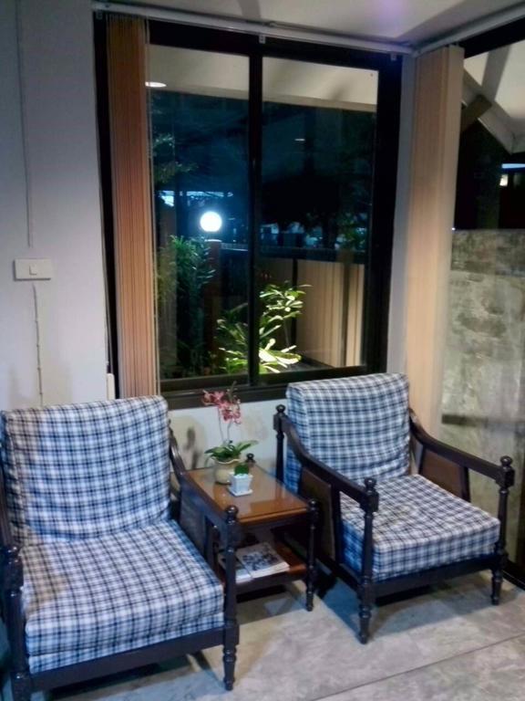 Mon Lodge & Yoga Donmueang Bangkok Pokoj fotografie