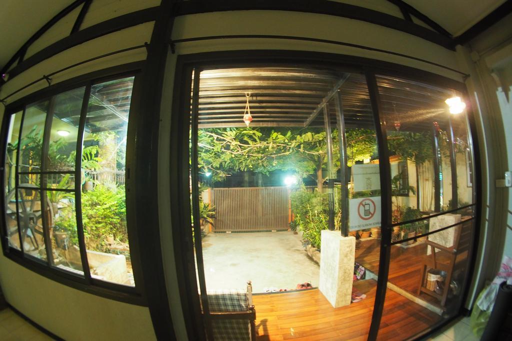 Mon Lodge & Yoga Donmueang Bangkok Exteriér fotografie