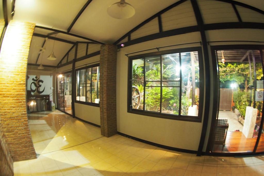 Mon Lodge & Yoga Donmueang Bangkok Exteriér fotografie