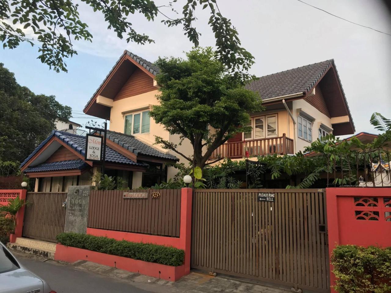 Mon Lodge & Yoga Donmueang Bangkok Exteriér fotografie