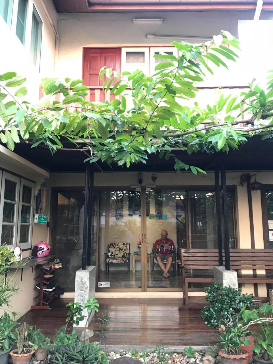 Mon Lodge & Yoga Donmueang Bangkok Exteriér fotografie